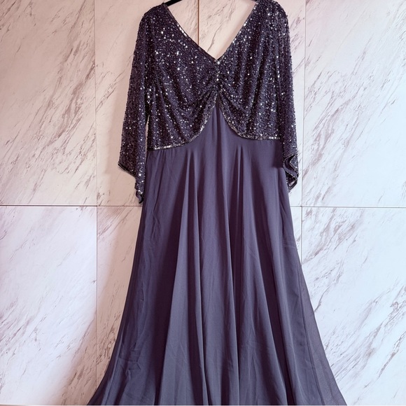 J Kara Beaded Special Occasion Gown Dress SZ 12P - Picture 2 of 10